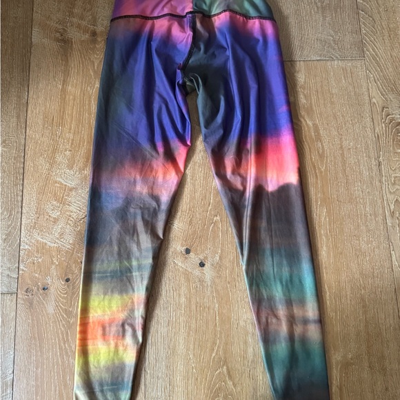 Teeki Leggings and Flares Bundle - all size medium (post 2/2) - Picture 15 of 16